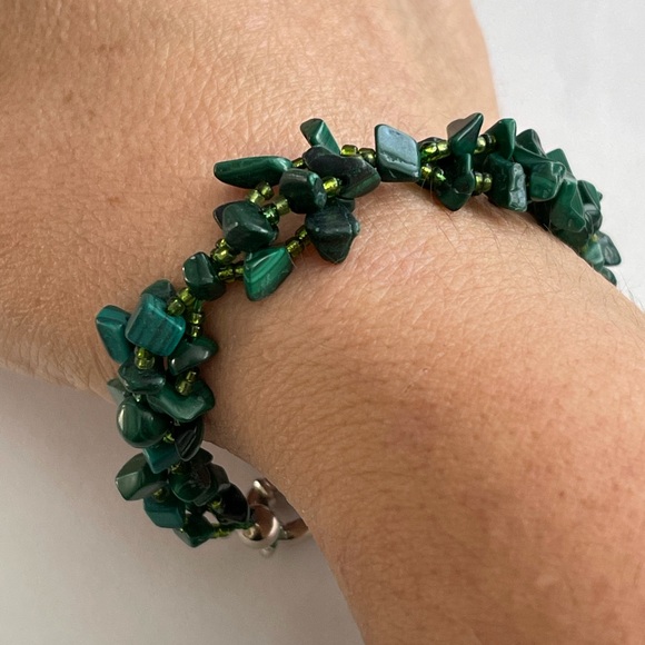 Natural malachite silver tone bracelet - Picture 2 of 6